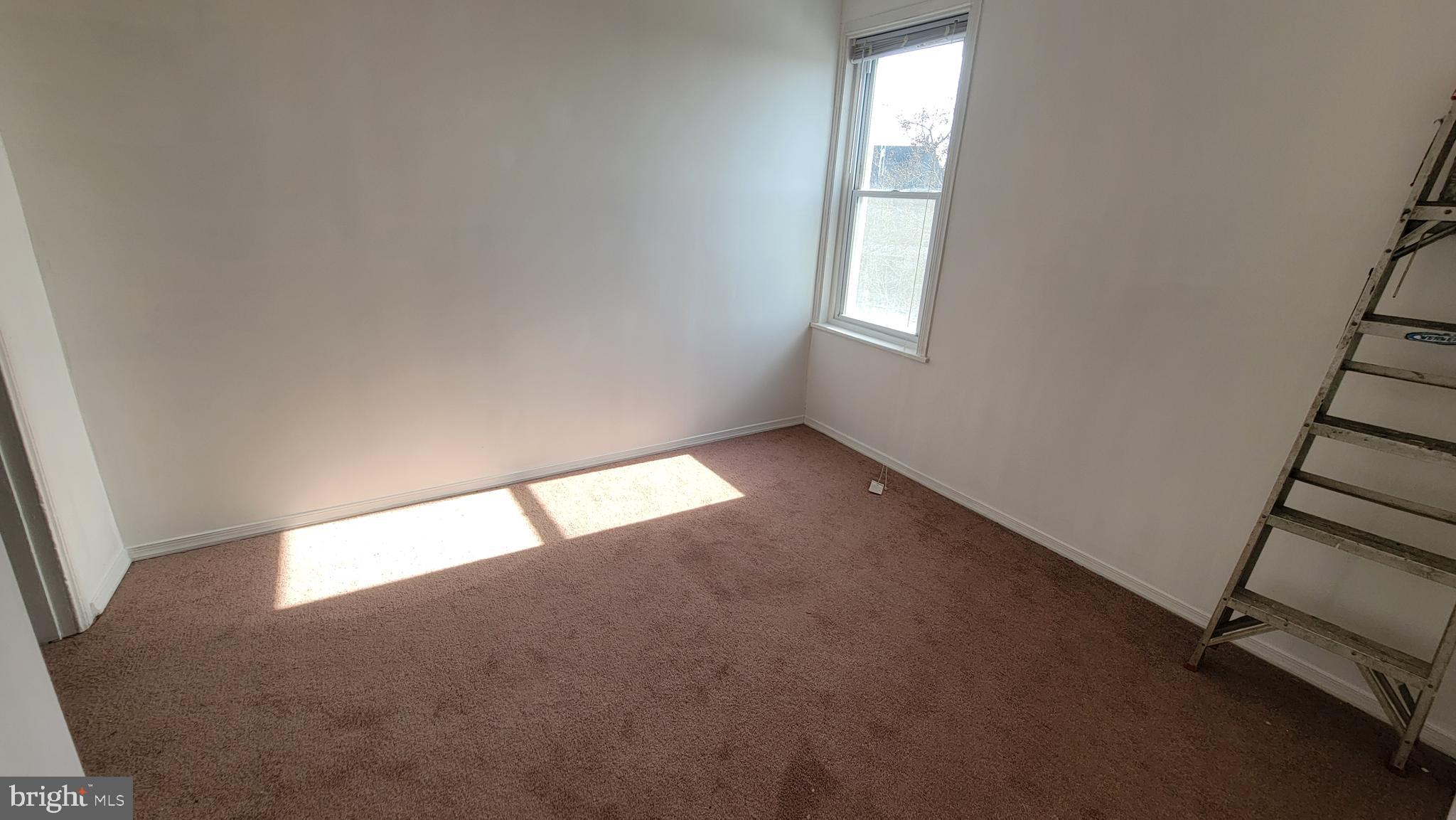 2508 Ridge Ave