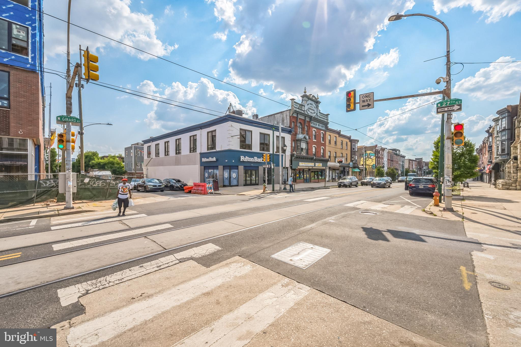 2700 W GIRARD AVENUE