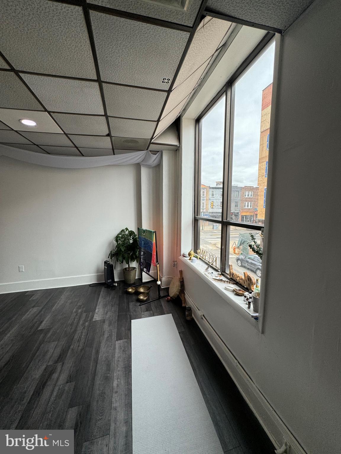 2700 W GIRARD AVENUE