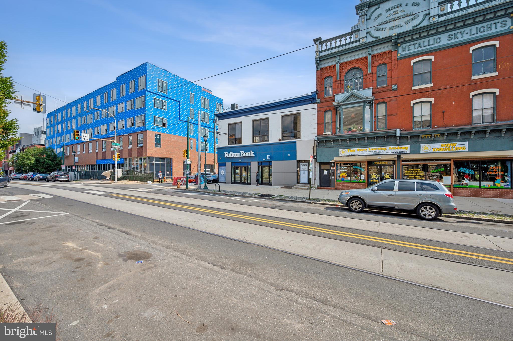 2700 W GIRARD AVENUE