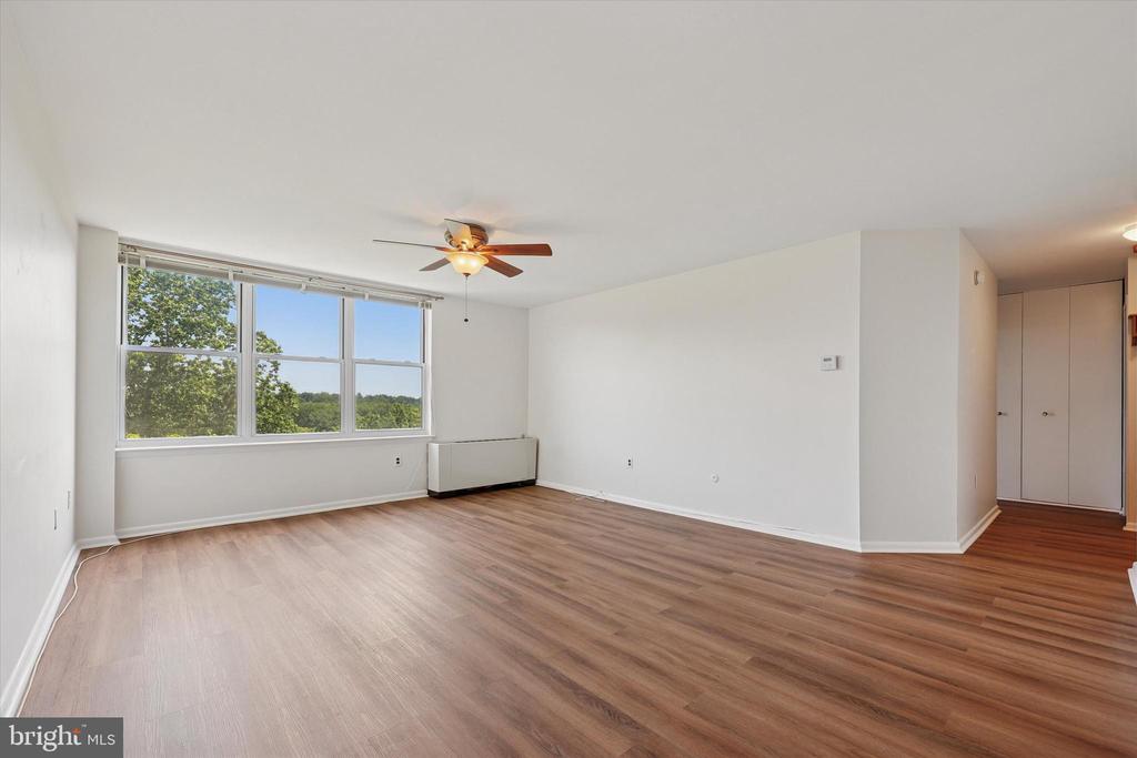 6100 Henry Ave #7d