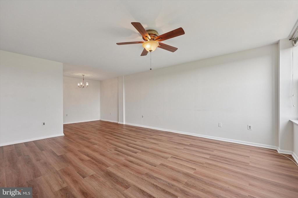 6100 Henry Ave #7d