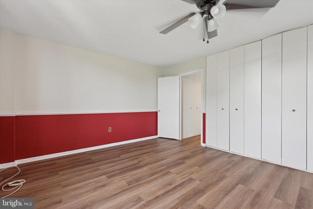 6100 Henry Ave #7d