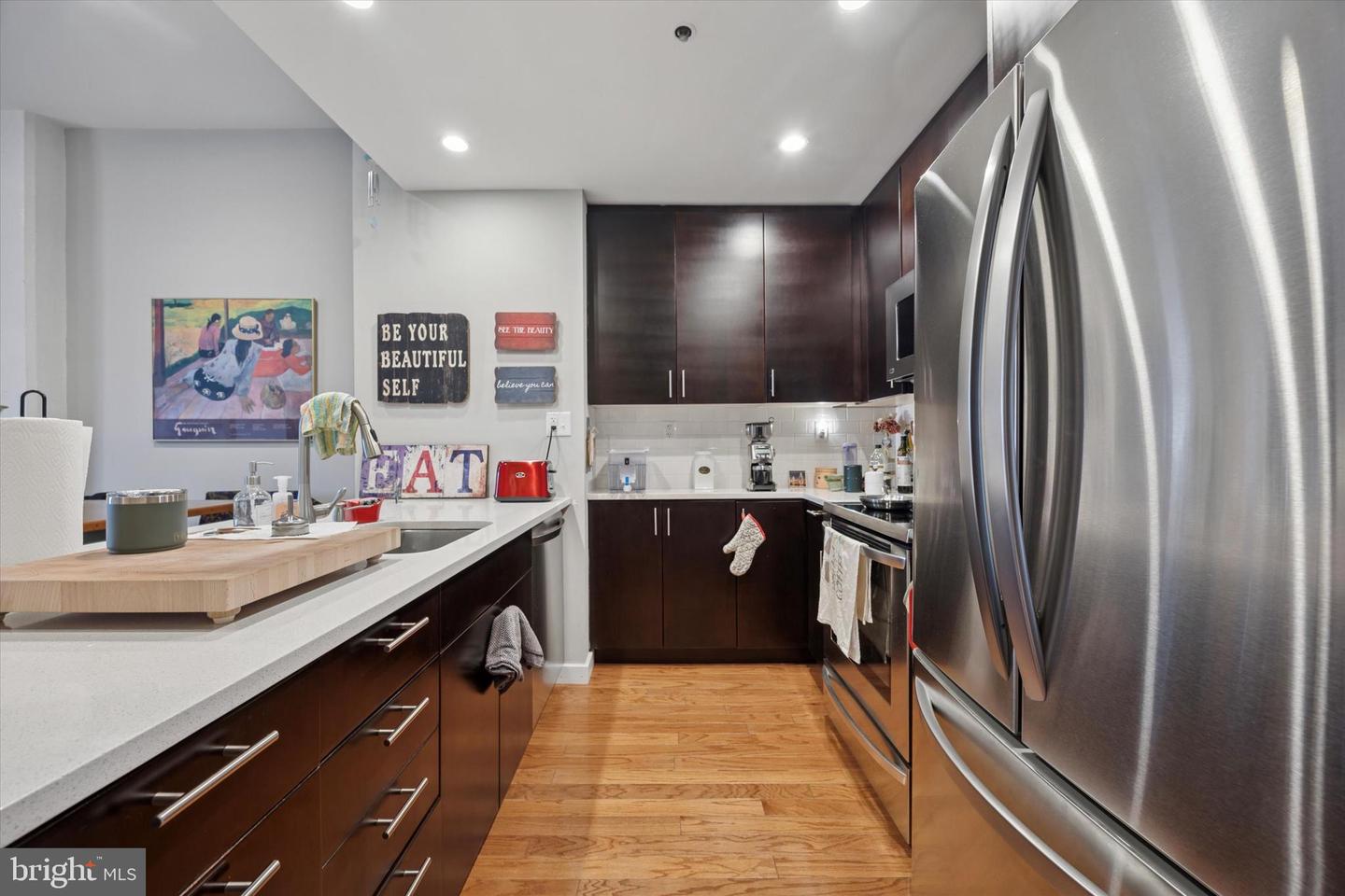 315 New St #417