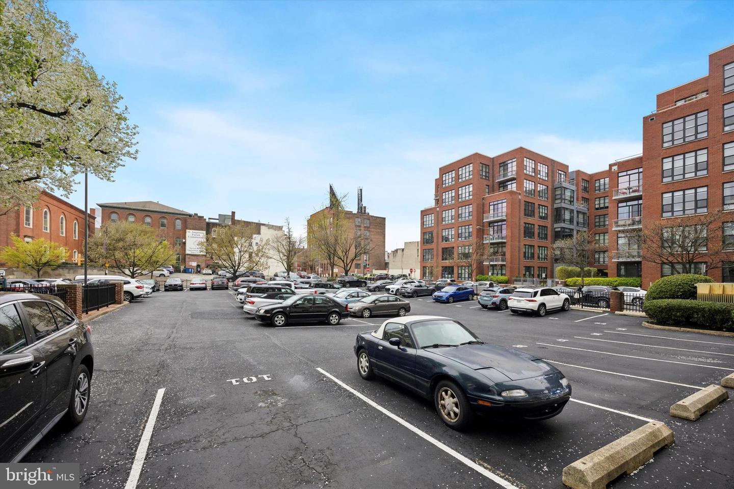 315 New St #417
