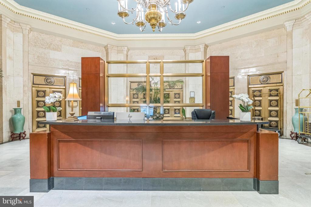 1600-18 ARCH ST #1018