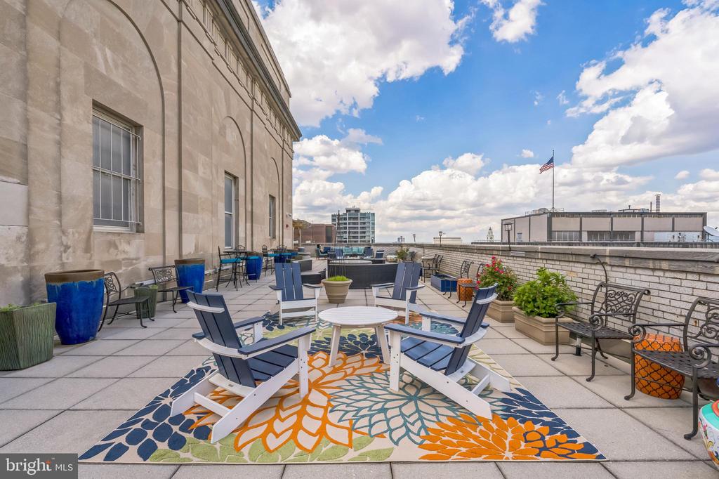 1600-18 ARCH ST #1018
