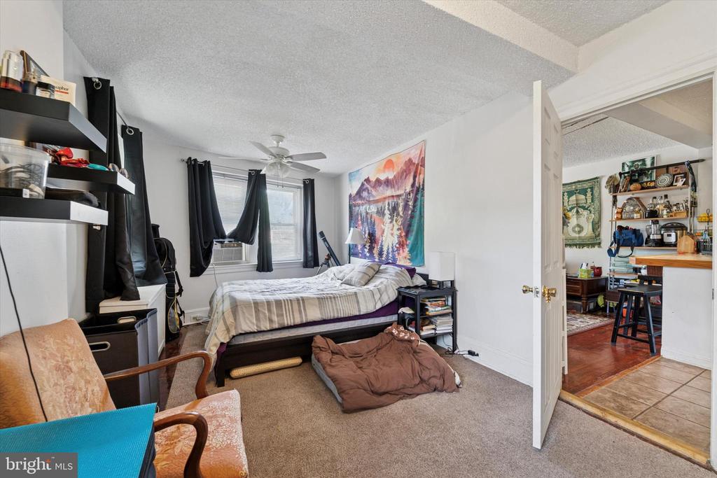 3 W GOWEN AVENUE