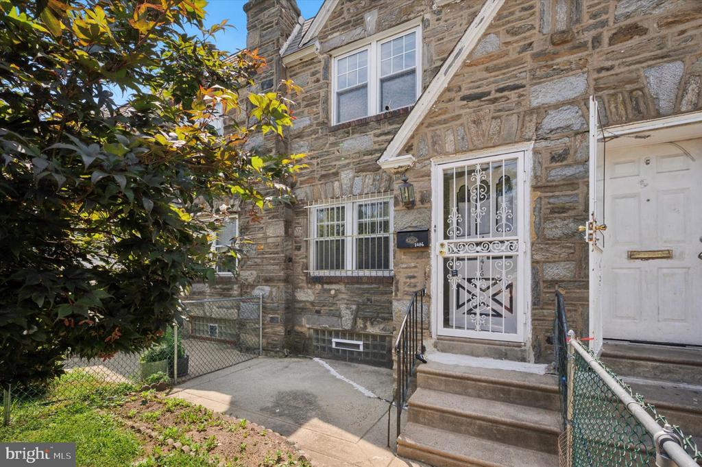 1416 McKinley