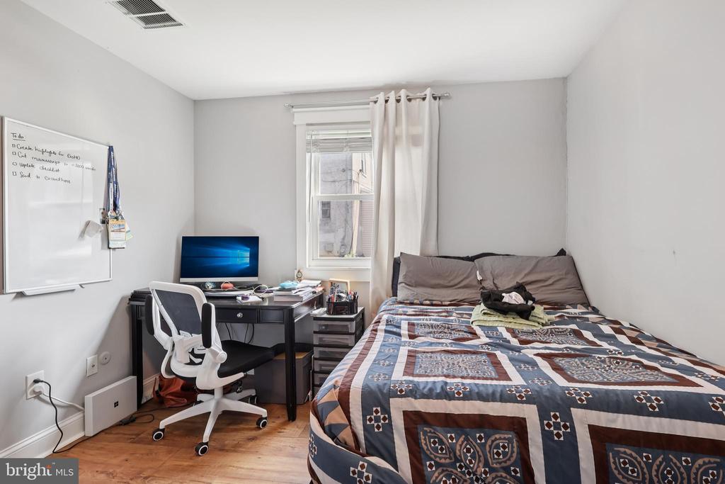 4579 Manayunk Ave