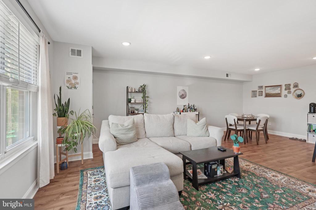 4579 Manayunk Ave