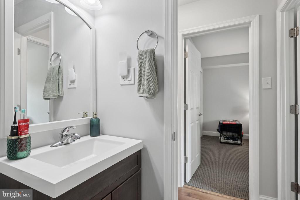 4579 Manayunk Ave
