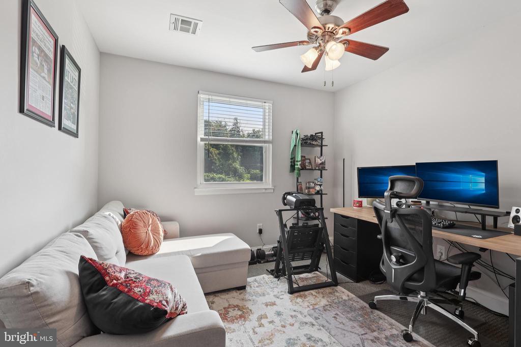 4579 Manayunk Ave