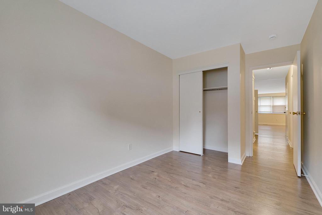 9754 E ROOSEVELT BLVD #1