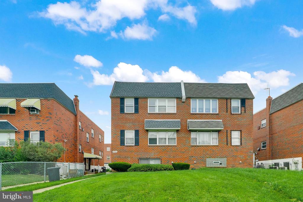 9754 E ROOSEVELT BLVD #1