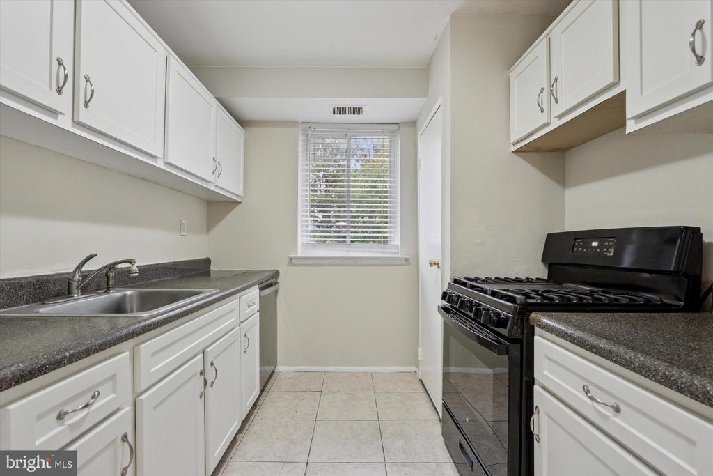 9921 BUSTLETON AVENUE 00 P3