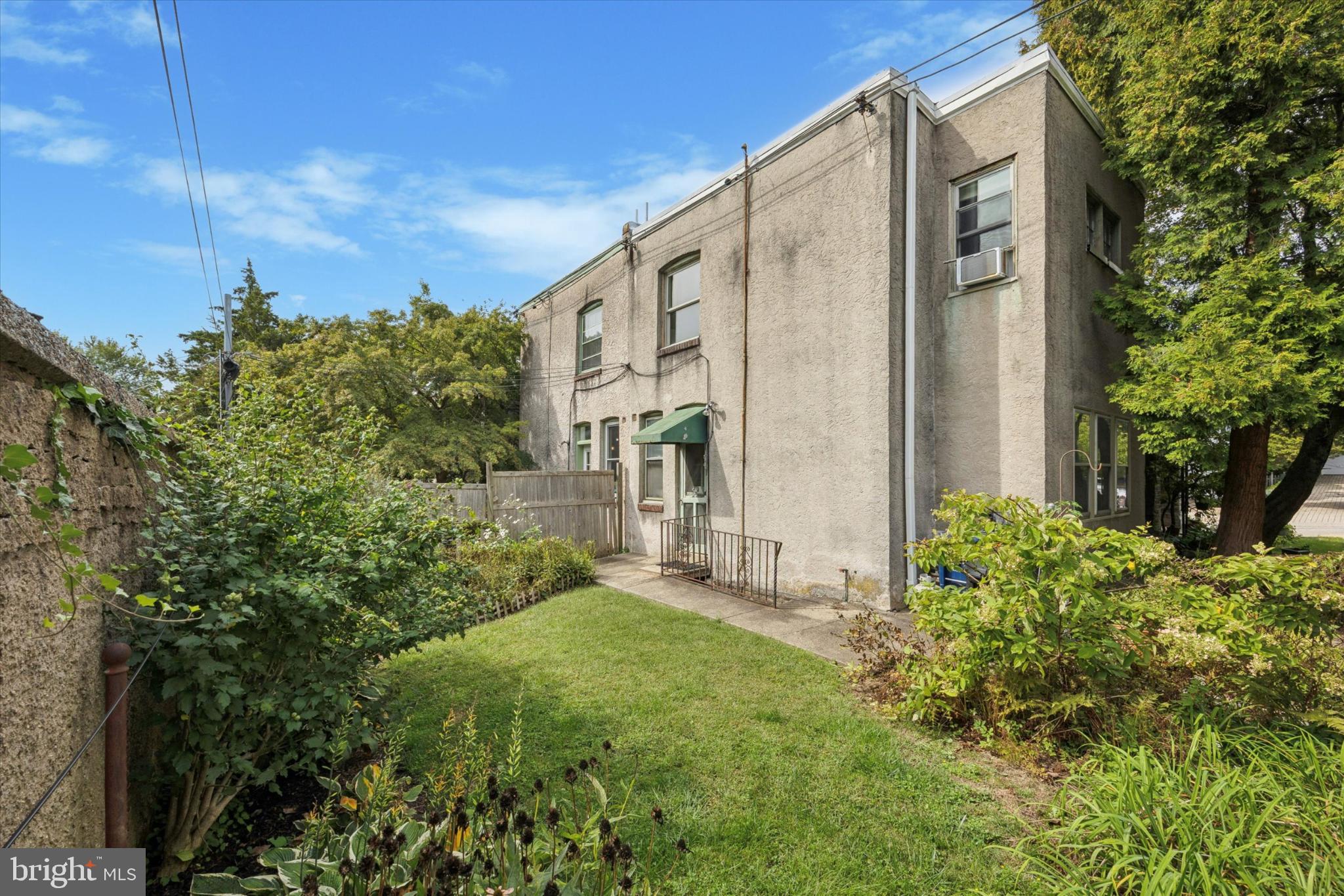 22 REX AVENUE