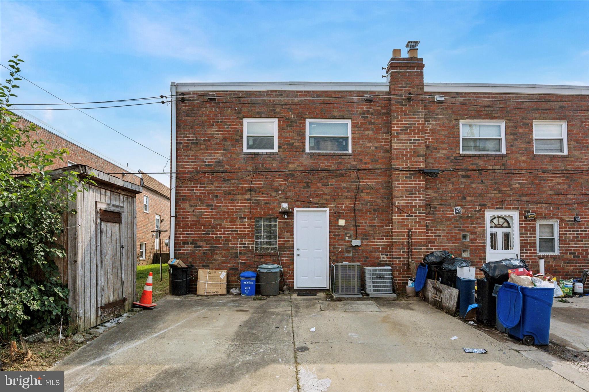 2155 BENSON STREET