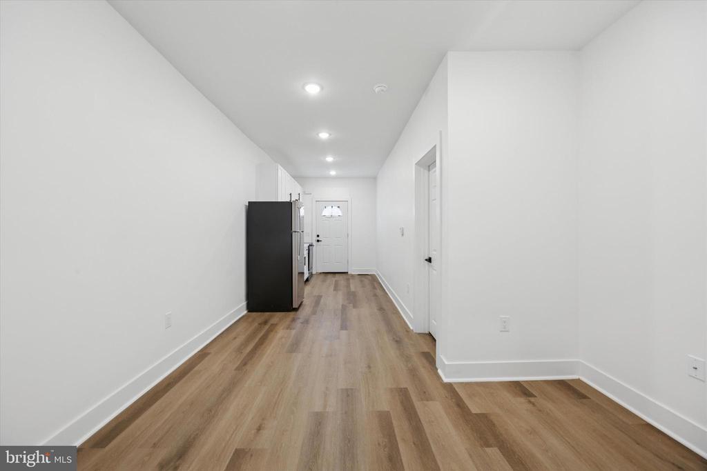 2142 E LETTERLY STREET UNIT A