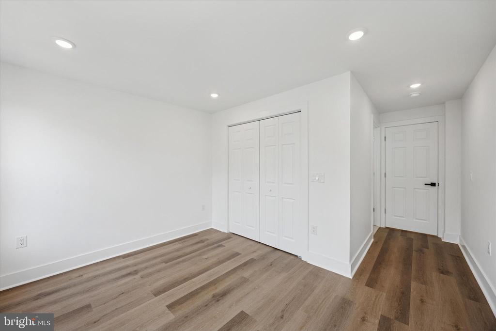 2142 E LETTERLY STREET UNIT A