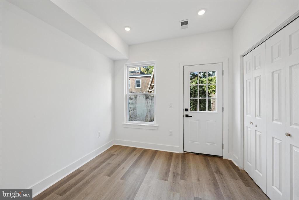 2142 E LETTERLY STREET UNIT A