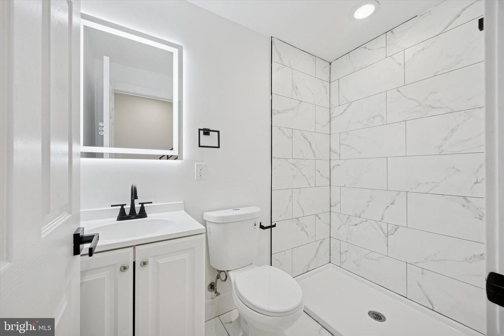 2142 E LETTERLY STREET UNIT A