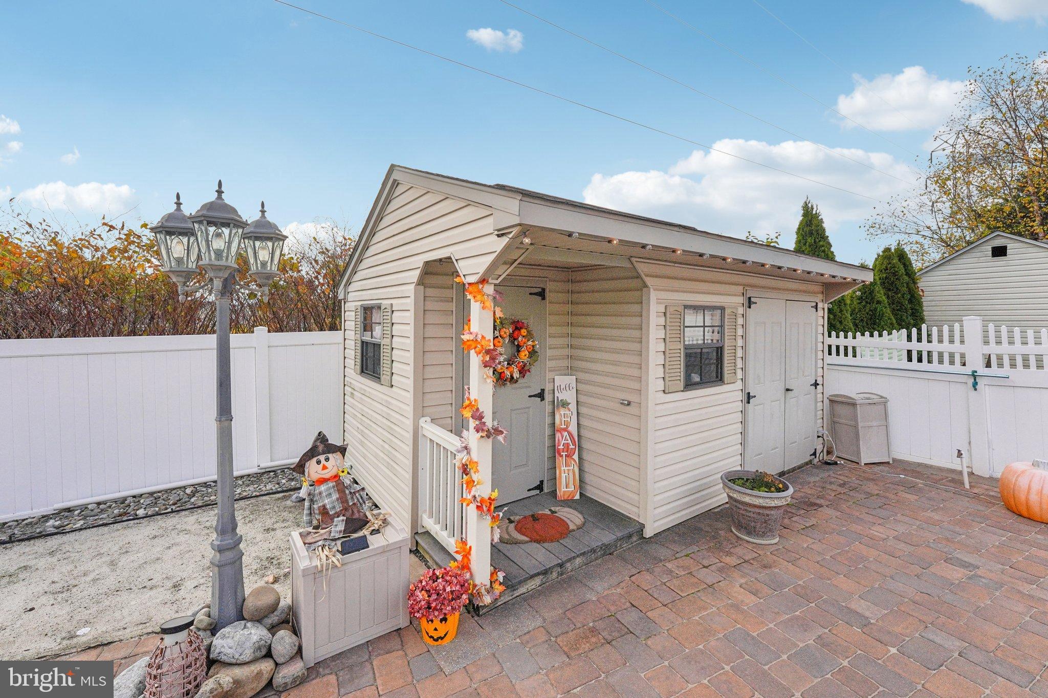 8227 ROSE PETAL DRIVE