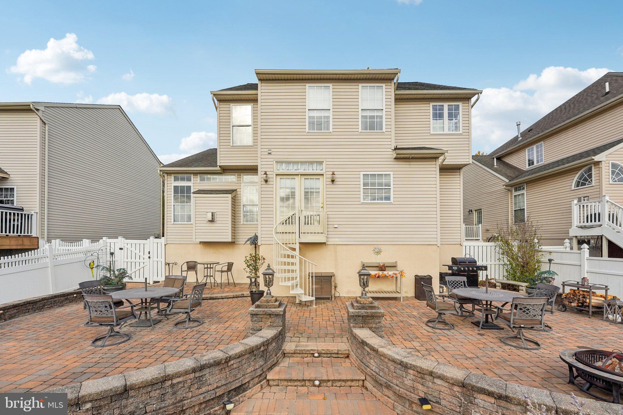 8227 ROSE PETAL DRIVE