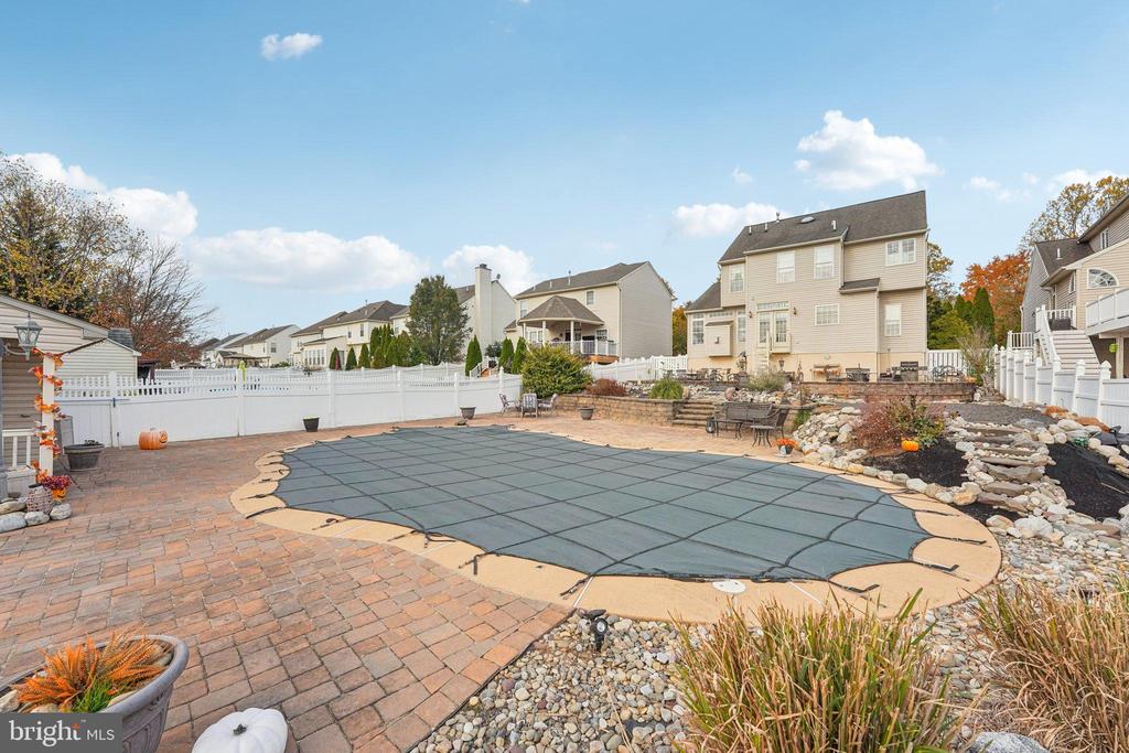 8227 ROSE PETAL DRIVE