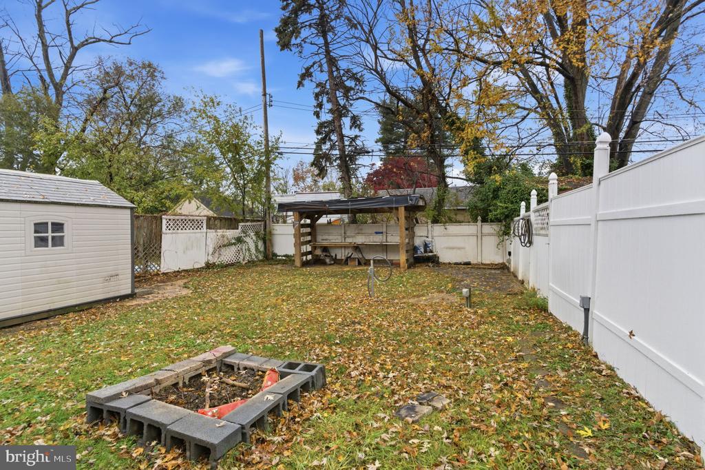12130 MEDFORD ROAD