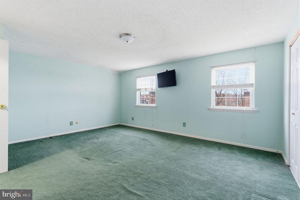 12130 MEDFORD ROAD