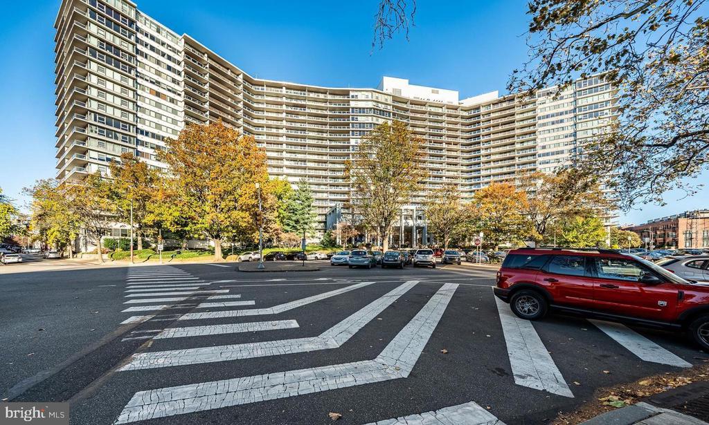 2401 PENNSYLVANIA AVENUE 4C44