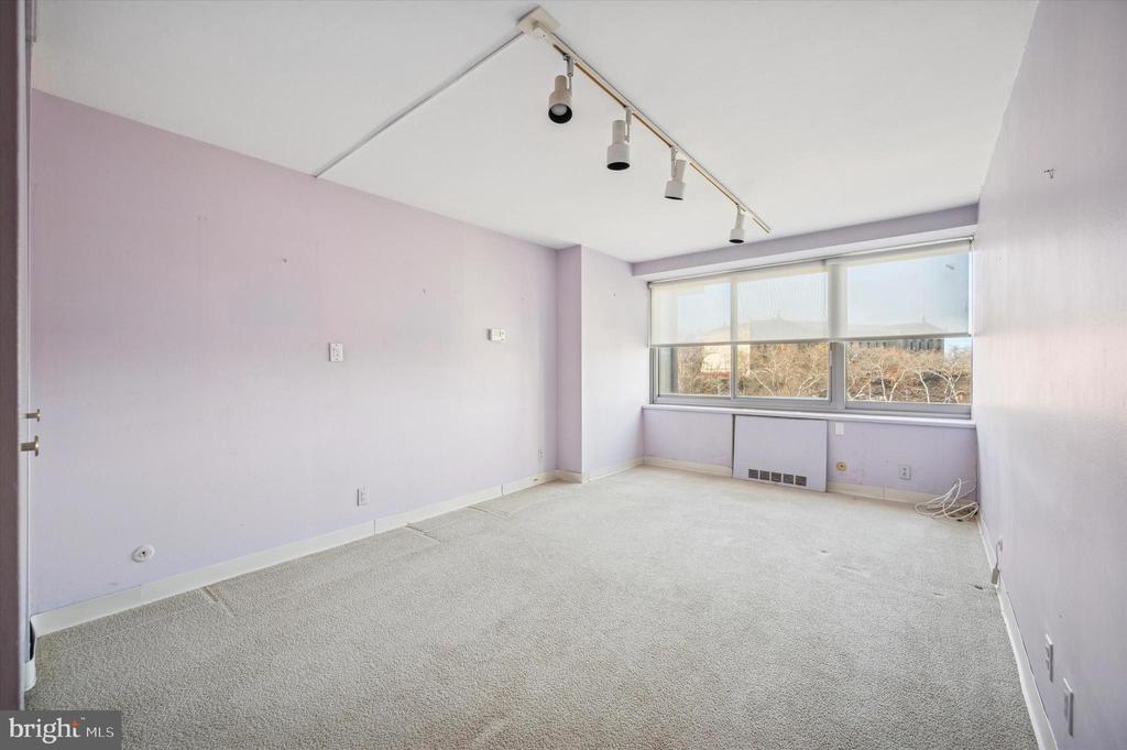 2401 PENNSYLVANIA AVENUE 4C44