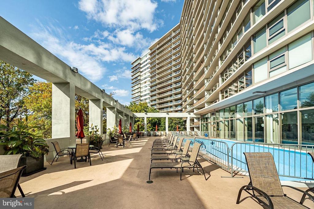 2401 PENNSYLVANIA AVENUE 4C44