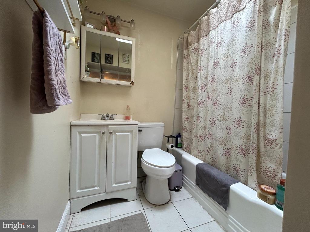 3566 INDIAN QUEEN LANE