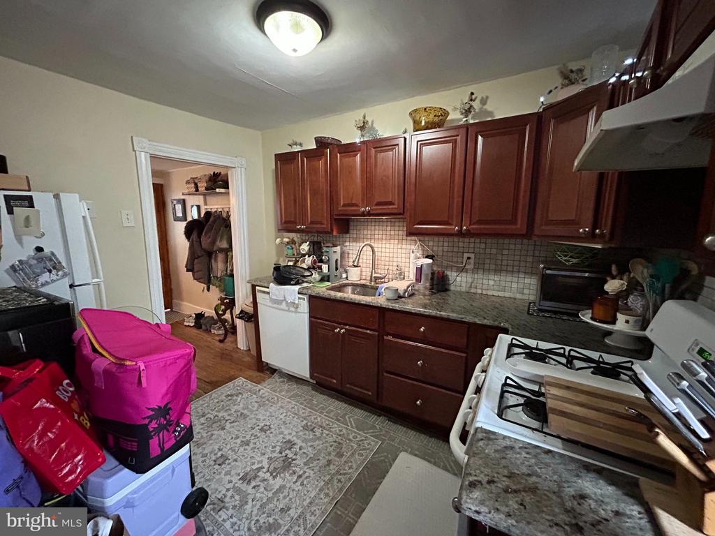 3566 INDIAN QUEEN LANE