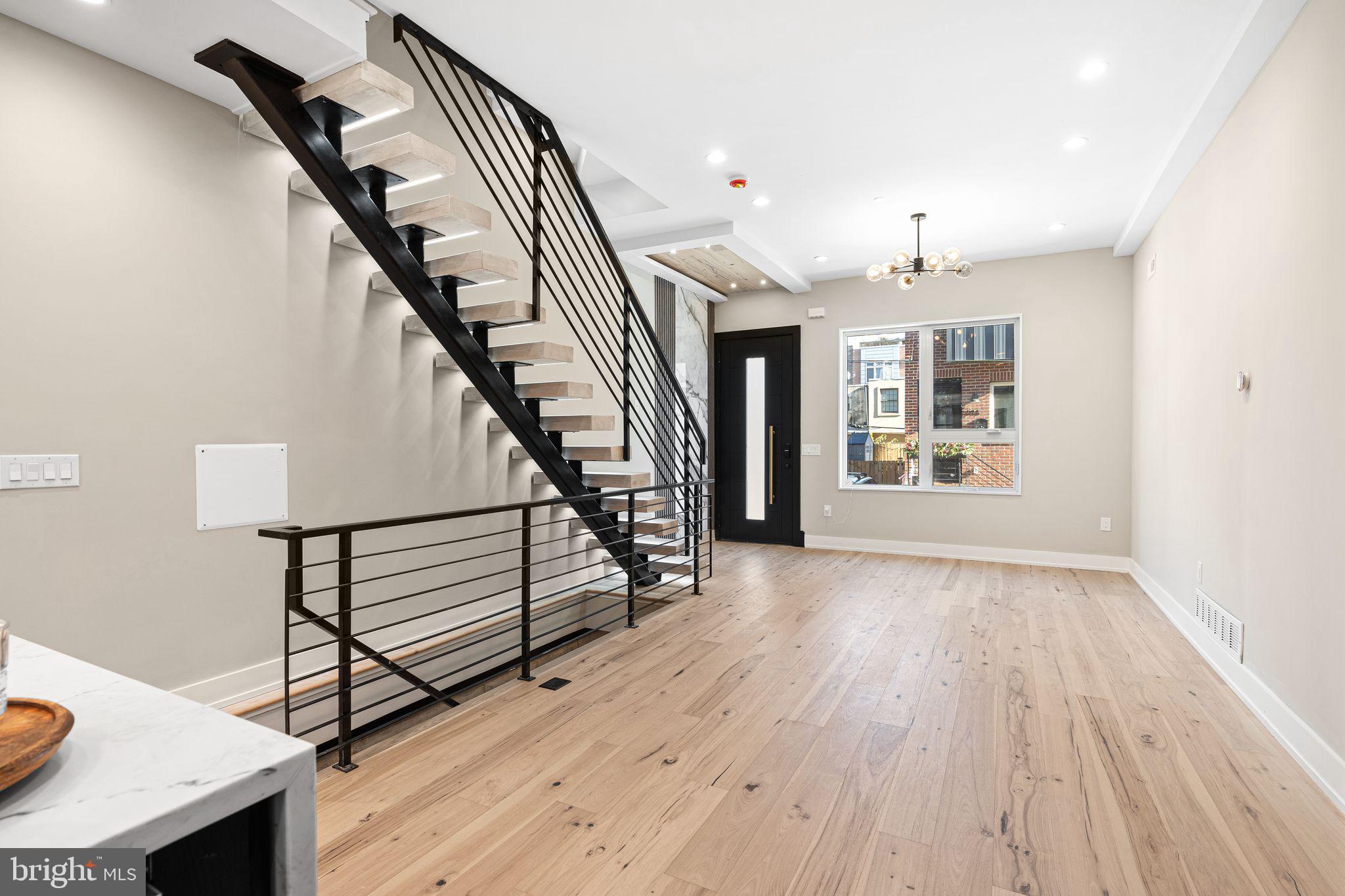 1318 S DORRANCE STREET