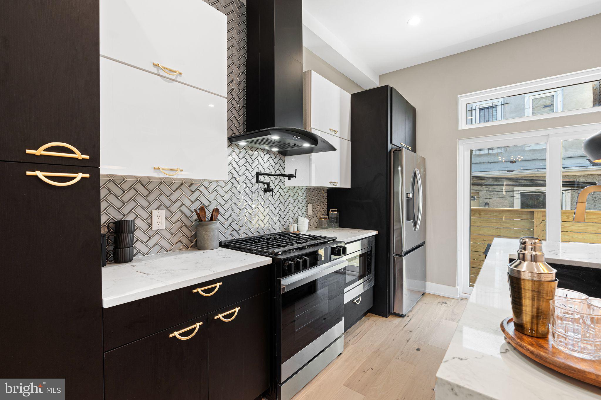 1318 S DORRANCE STREET