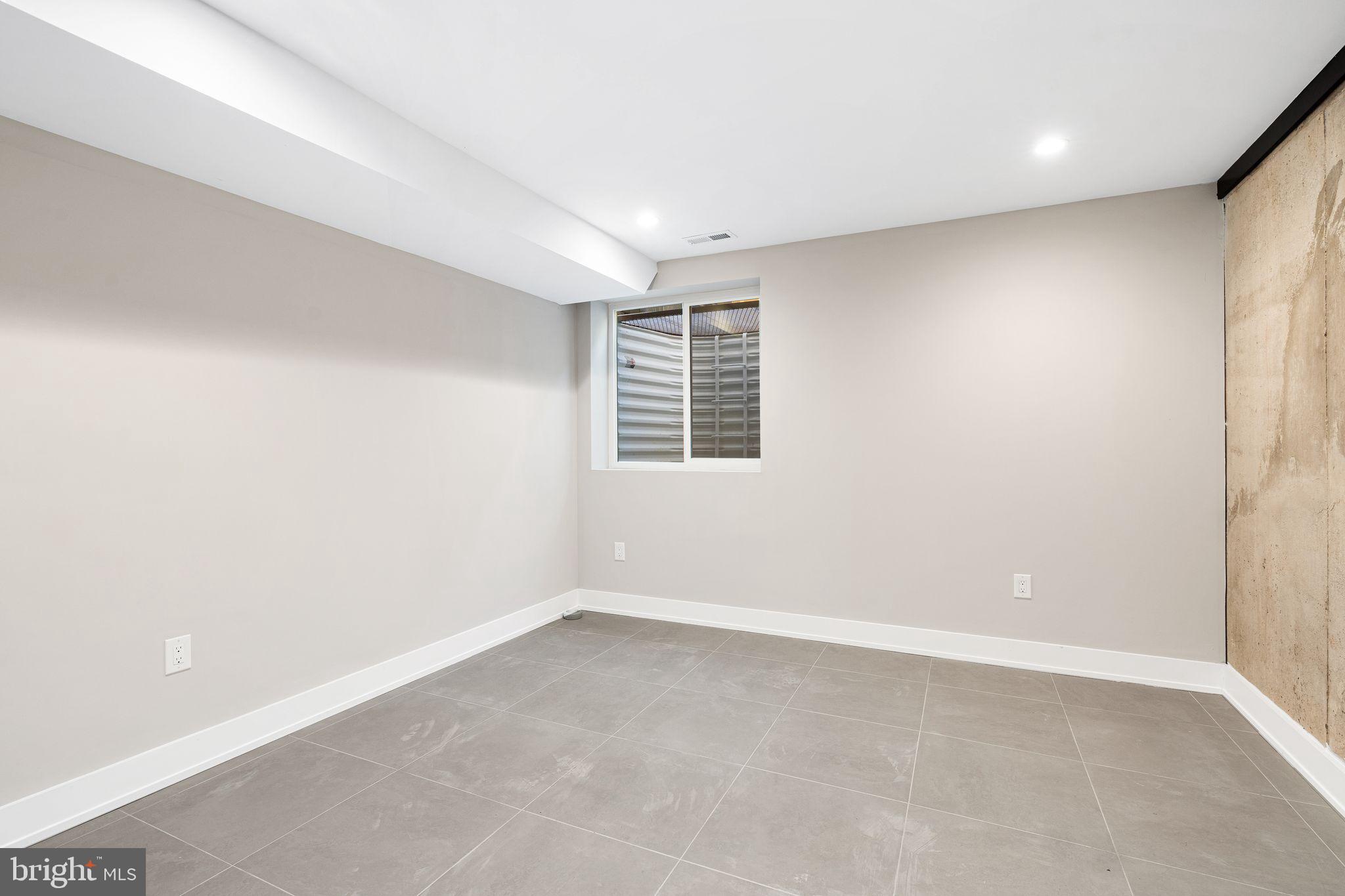 1318 S DORRANCE STREET