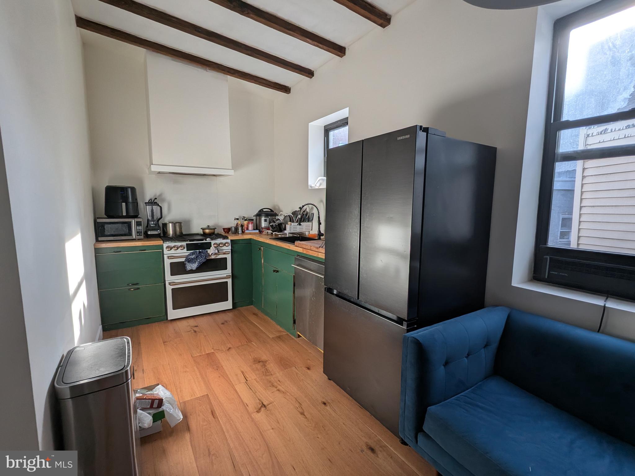 2605 FRANKFORD AVENUE