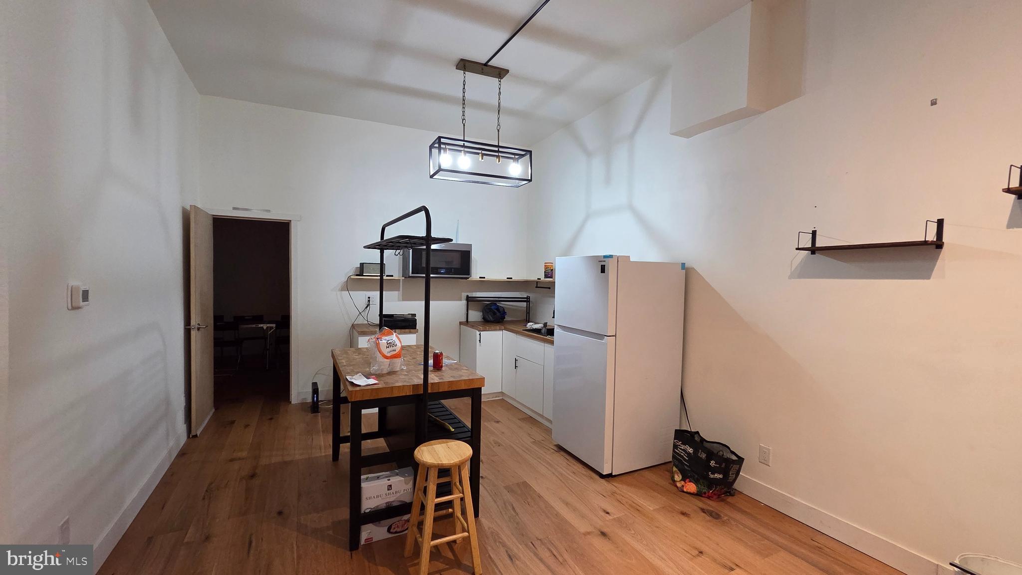 2605 FRANKFORD AVENUE