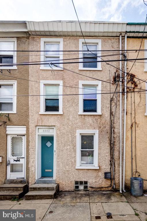 4442 BAKER STREET