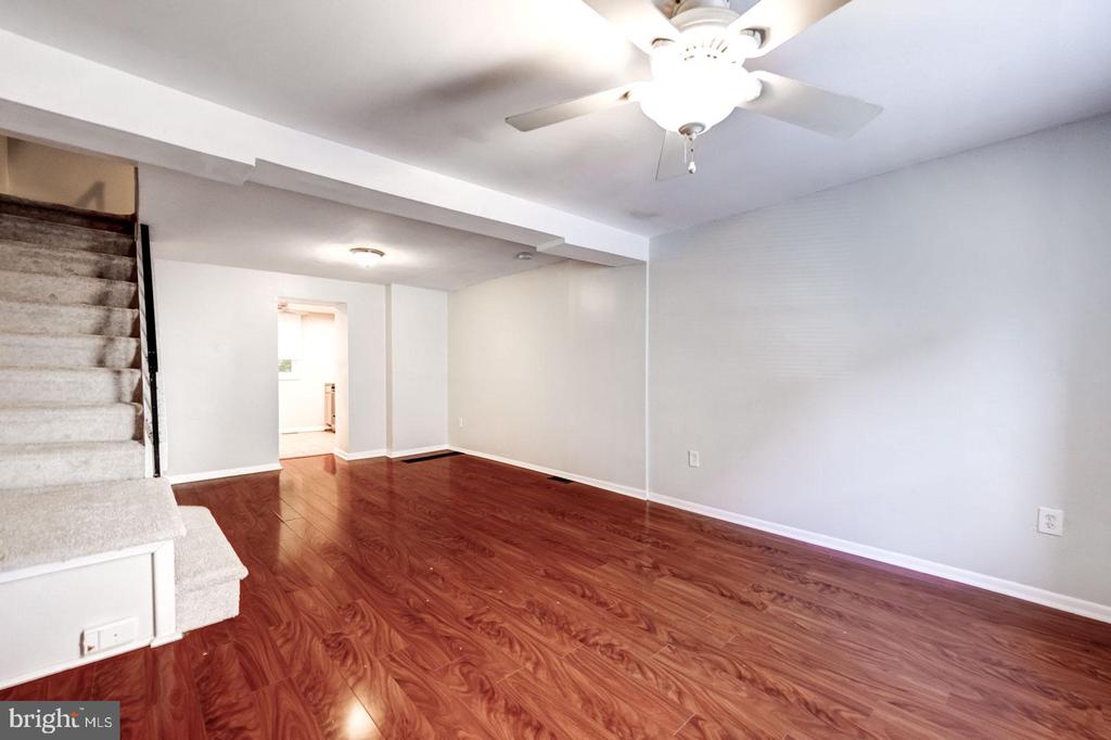4442 BAKER STREET