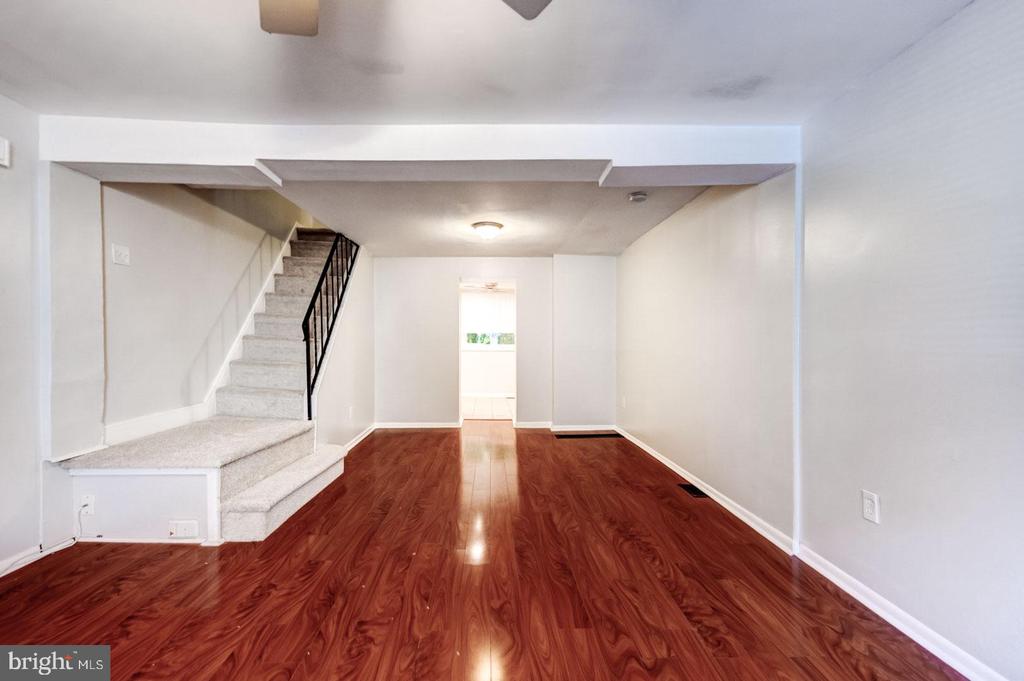 4442 BAKER STREET