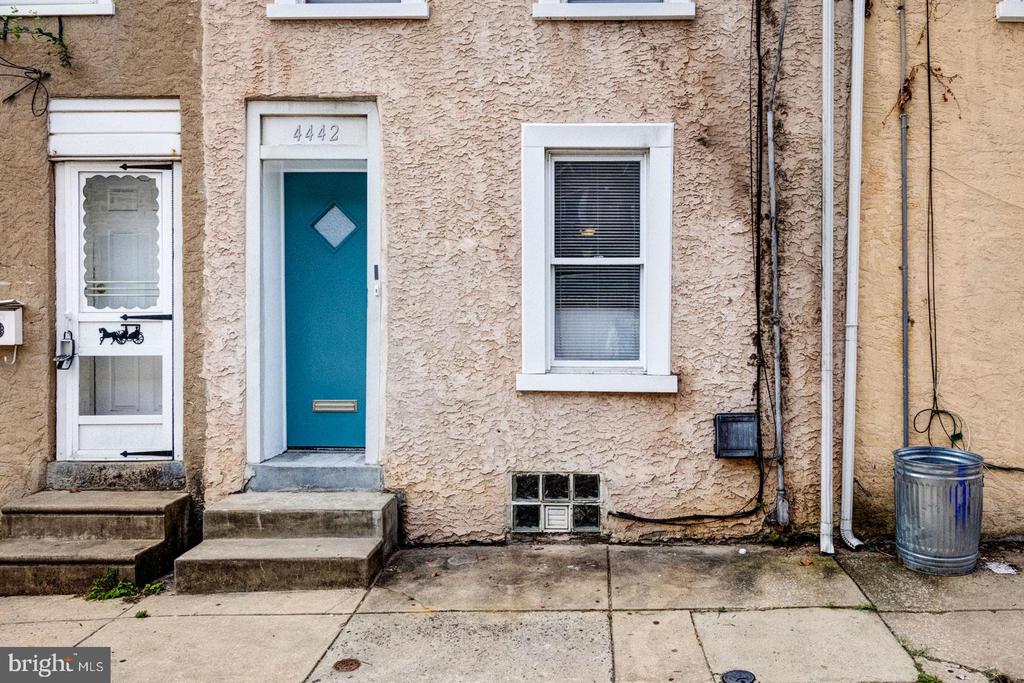 4442 BAKER STREET