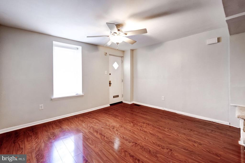 4442 BAKER STREET