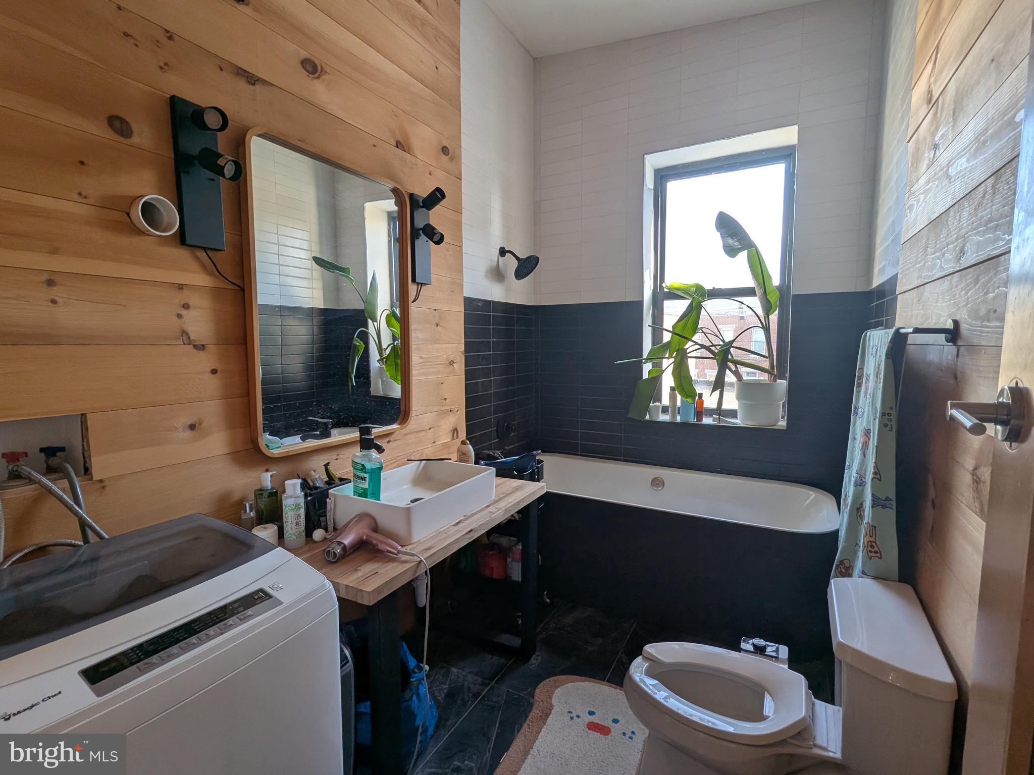 2607 FRANKFORD AVENUE