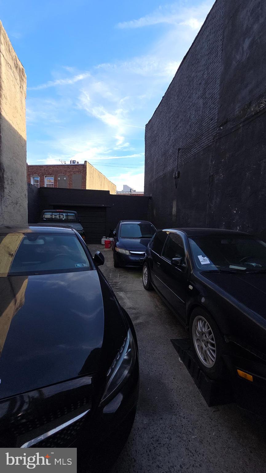 2607 FRANKFORD AVENUE