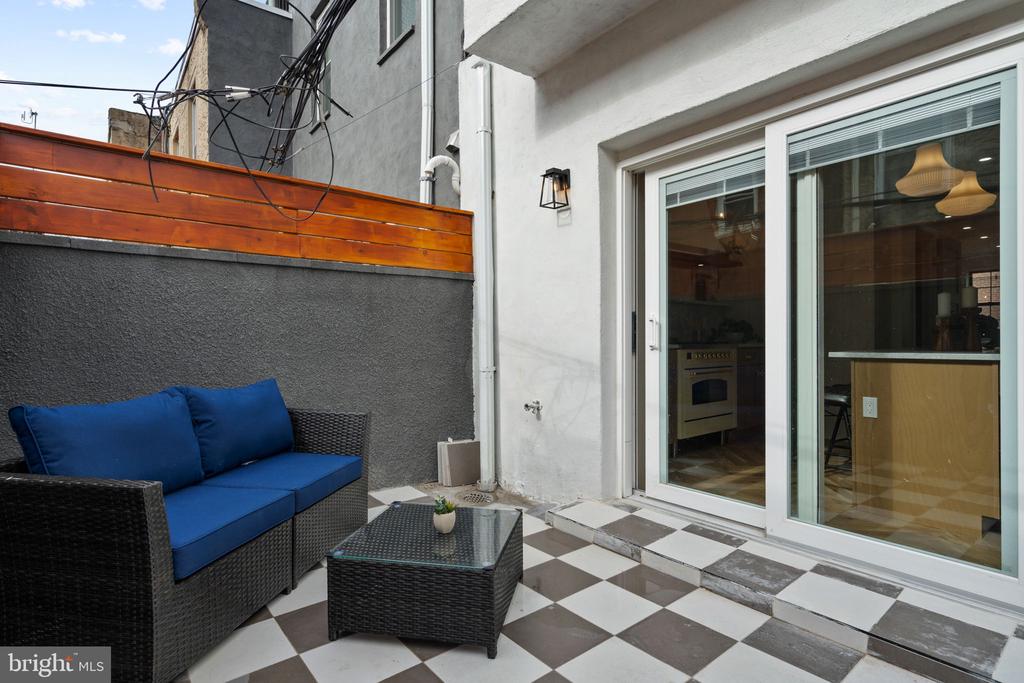 914 FERNON STREET
