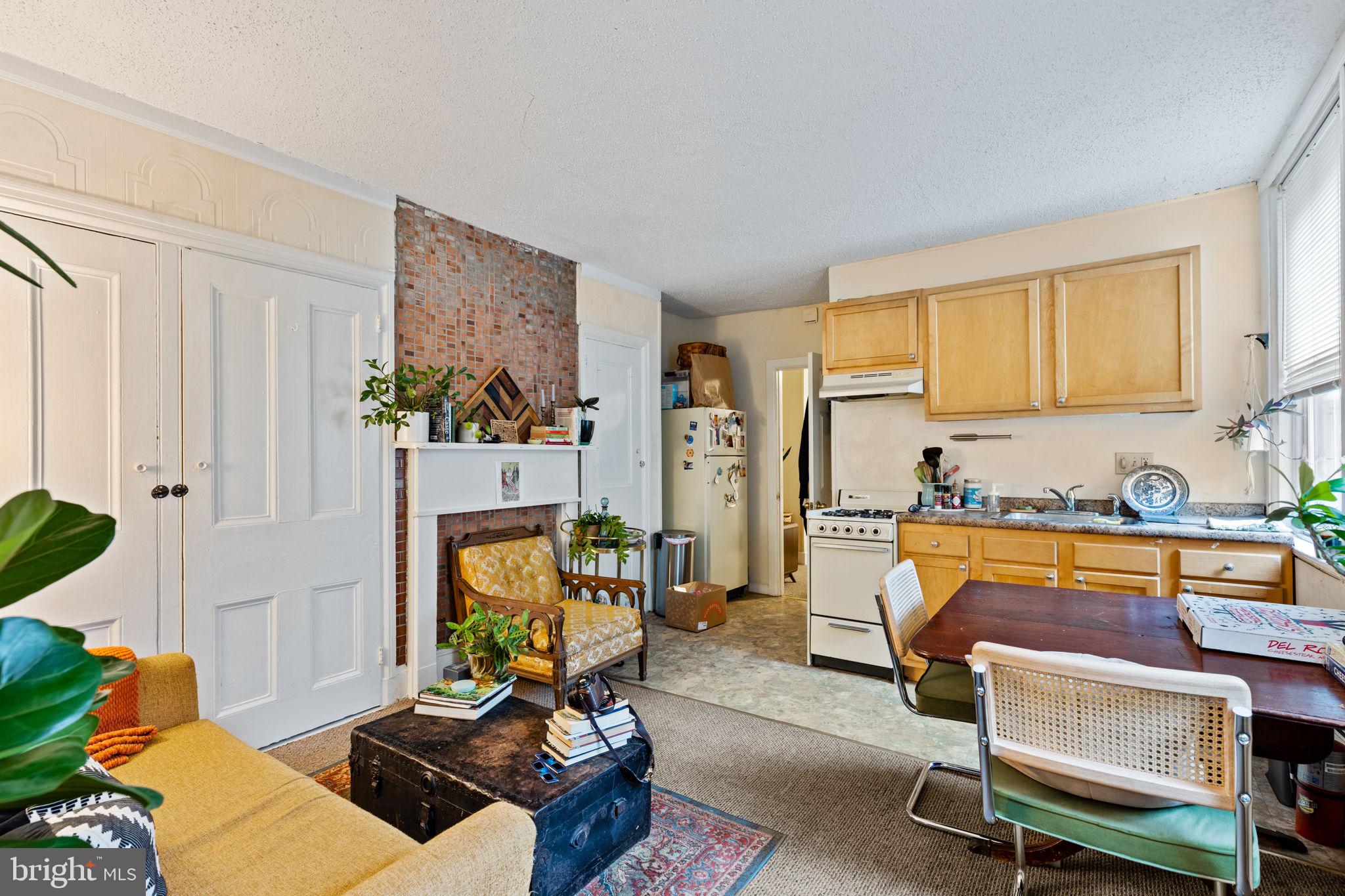 402 FAIRMOUNT AVENUE